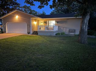 901 22nd Ave SW, Austin, MN 55912