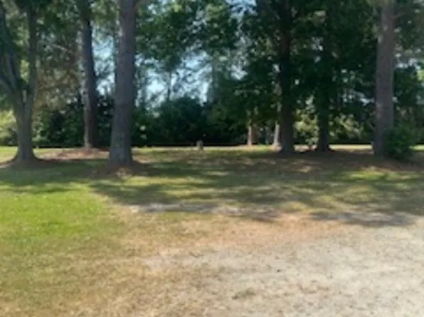 3525 E Elizabethtown Rd, Lumberton, NC