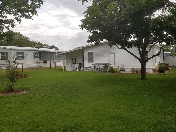 5th image of 756 Greenfield Dr