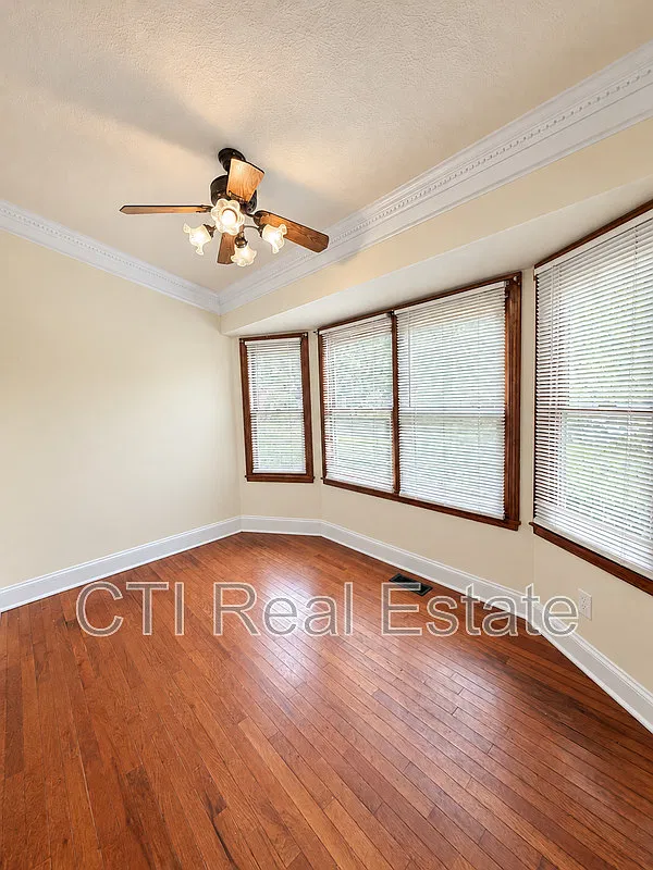 4 bed, 3.0 bath, 2660 sqft, $2,500 — Photo 3