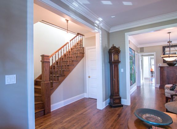3rd image of 2025 W Wellington Ave