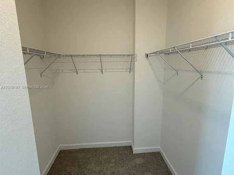 630 SE 15th St #630 — Photo 11