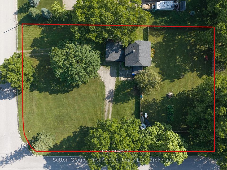 1st image of 33 Bayfield St