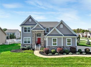 2962 Flossy Ct, Willoughby, OH 44094