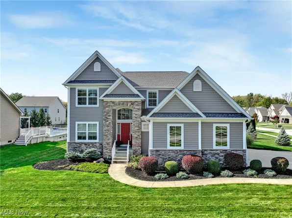 2962 Flossy Ct, Willoughby, OH 44094