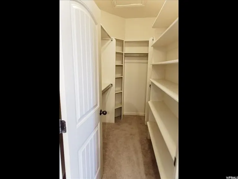 625 S Edgewood Dr E — Photo 1