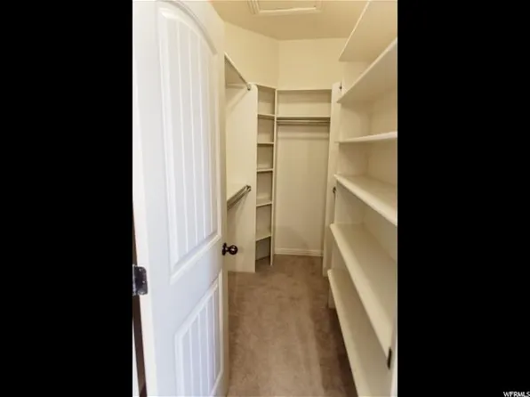625 S Edgewood Dr E, North Salt Lake, UT 84054
