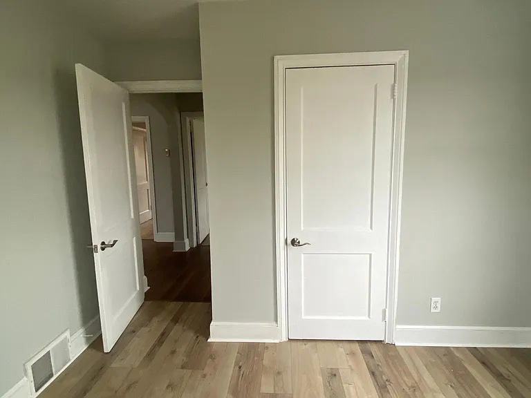 49 N York Rd #2 — Photo 27