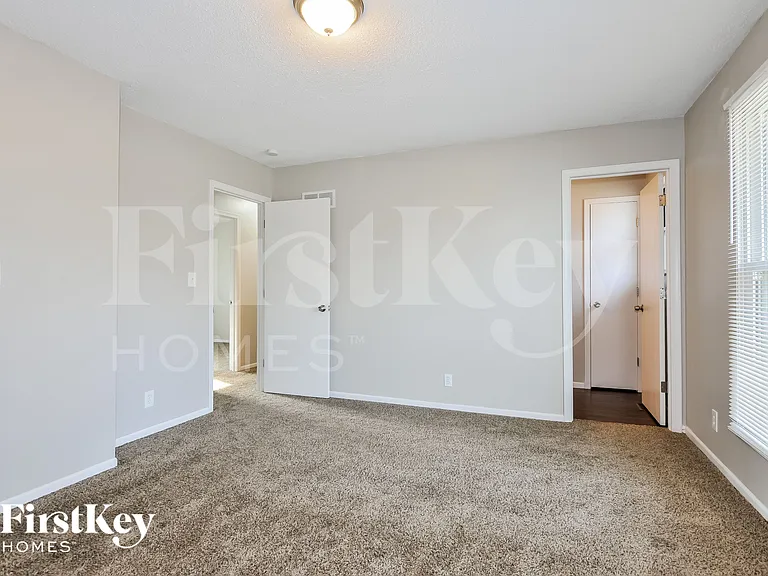 37 Westbrook Dr — Photo 9