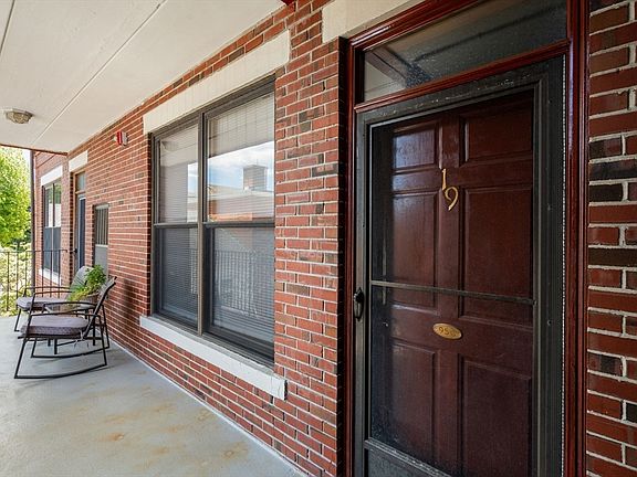 3rd image of 95 Court St #19