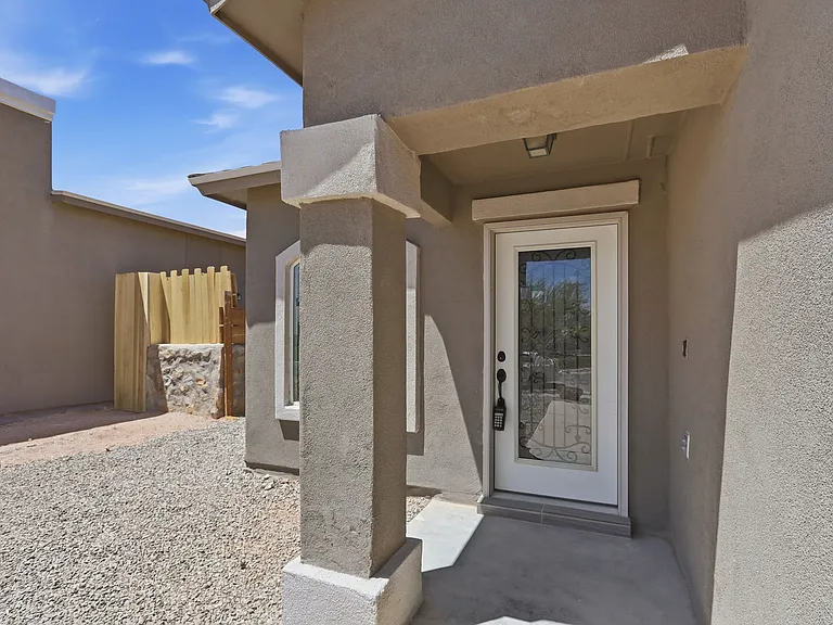 14609 Carlo Alvarado Dr — Photo 4