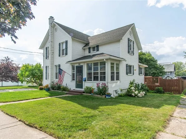 700 Union St, Clayton, NY 13624