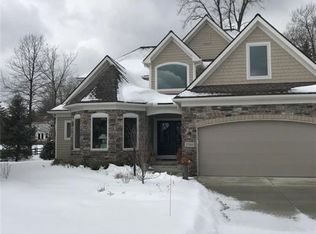 2516 Fairwood Ct, Beachwood, OH