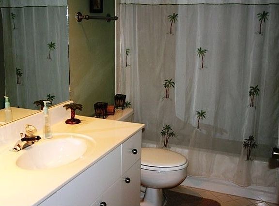2nd Bathroom