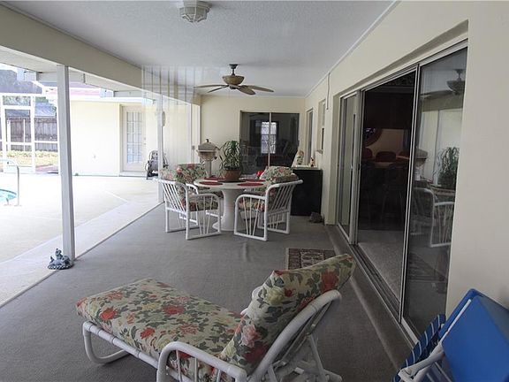 3rd image of 1618 Bent Oaks Blvd