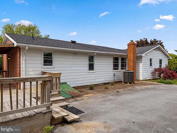 5th image of 98 Grimes Dr