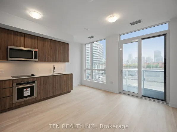 15 Richardson St #504, Toronto, ON M5A 4J9