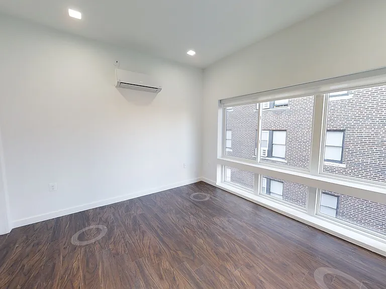 824 N Calvert St — Photo 23