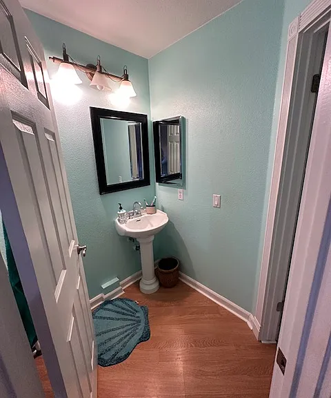 9507 Lazy Creek Dr — Photo 25