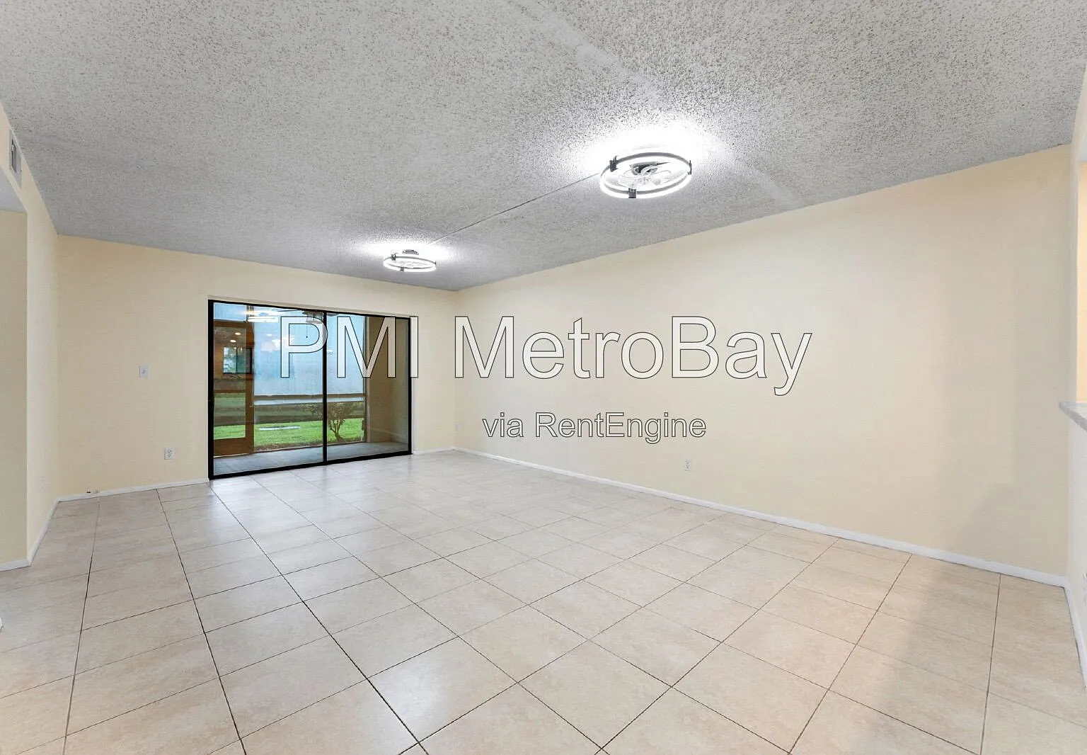 2 bed, 2.0 bath, 970 sqft, $1,500 — Photo 3