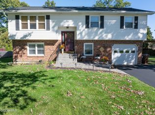 27 Bellevue Street, Selkirk, NY 12158