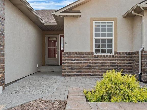 2nd image of 2516 Glen View Drive