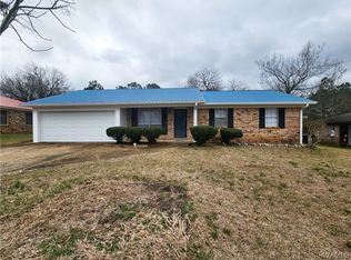 1801 Crestwood Ave, Northport, AL 35476