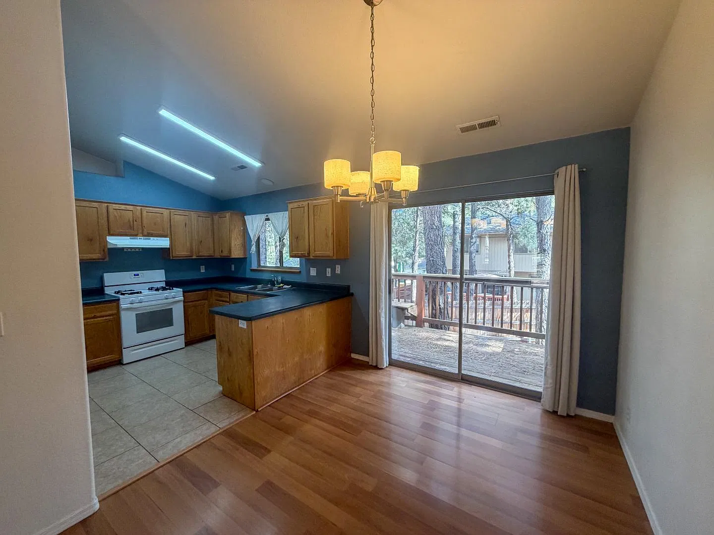9 E Mohawk Dr — Photo 3