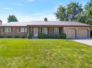 1317 Broadmoor Dr, Champaign, IL 61821