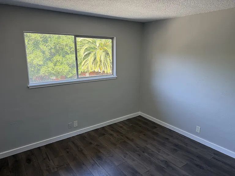 1356 Lincoln Ave — Photo 12