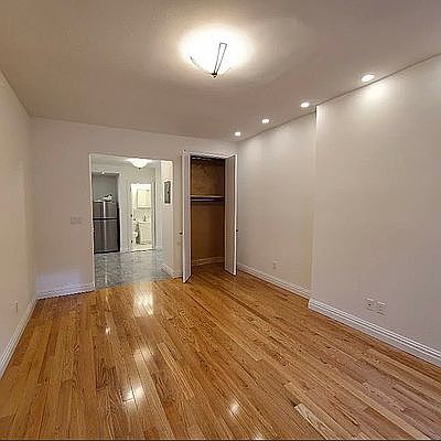 3rd image of 352 E 89th St APT 2A