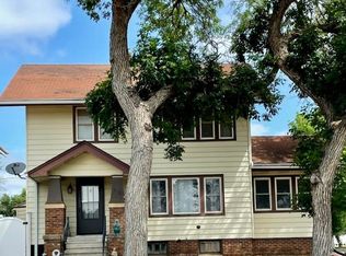 502 W Cedar St, Cherokee, IA 51012