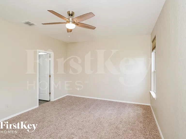 7531 Harvest Bay — Photo 8
