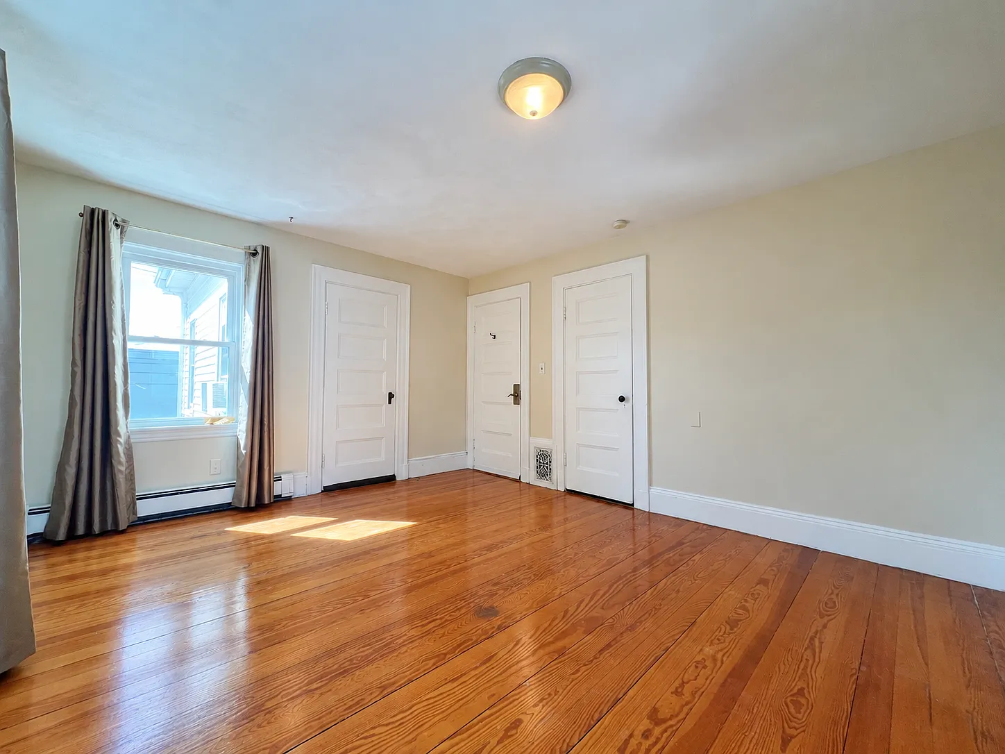 1 bed, 5316 sqft, $1,000 — Photo 2