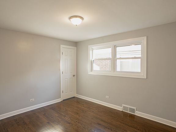 5th image of 12618 S Justine St
