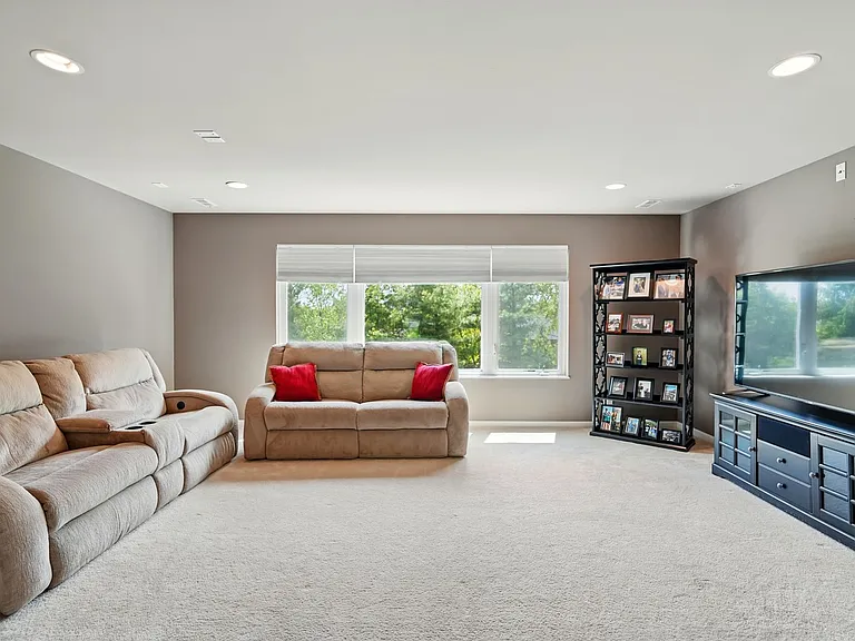 4703 Citation Ct — Photo 33