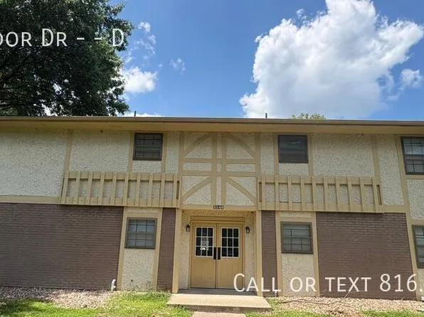 3546 Tudor Dr APT D, Leavenworth, KS 66048