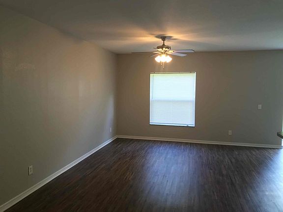 5th image of 1719 N Cranberry Blvd