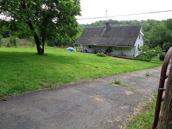 4th image of 345 Pekin Ln