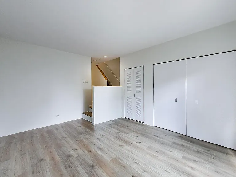 1806 W Argyle St #G — Photo 21
