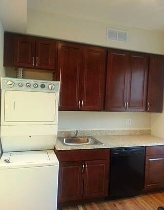 4th image of 2401 N Spaulding Ave #1