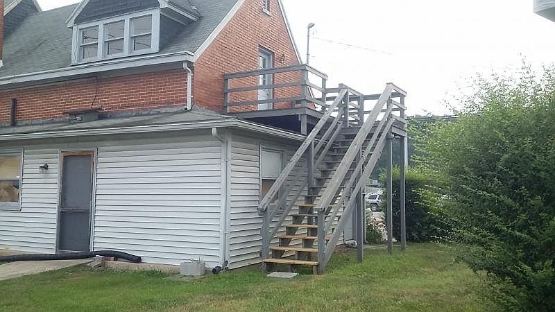 2nd image of 2242 Beech Ave