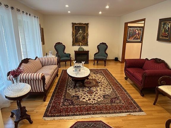5th image of 1301 W 54th St