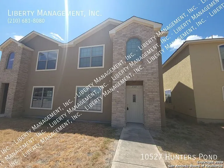 10527 Hunters Pond — Photo 2