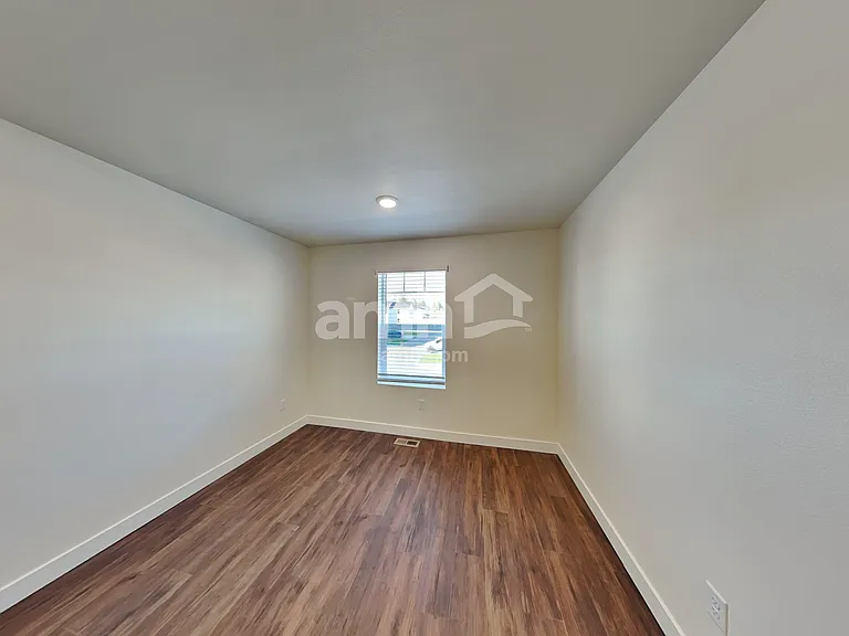 1068 Broyles Xing — Photo 14