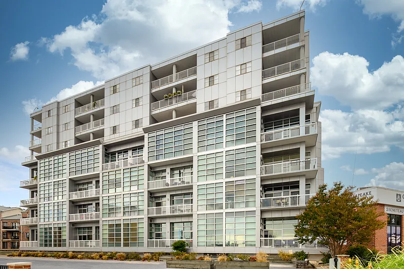 2772 Lighthouse Point E #314