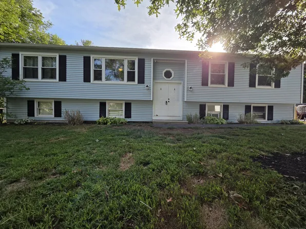 2C Pleasant Street, Plainfield, CT 06374