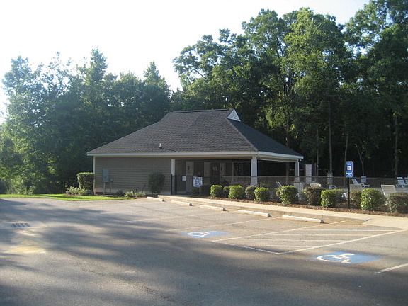 4th image of 4137 Chastain Dr