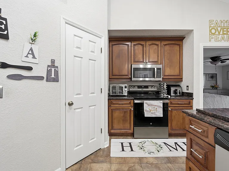 12501 Palomino Ct — Photo 8