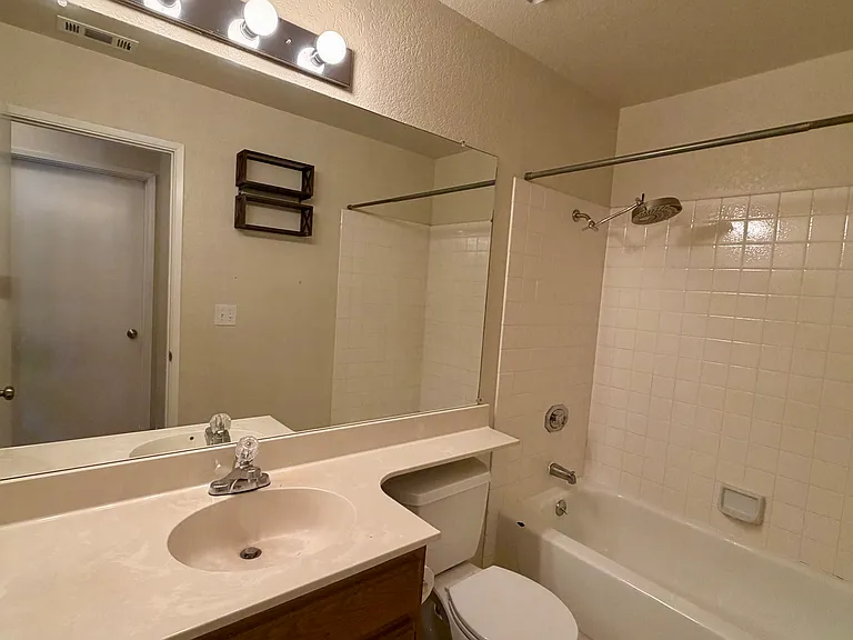 32727 Gustine St — Photo 16